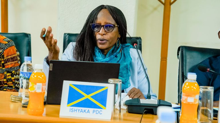 “Ikoranabuhanga rya AI ntirikwiye gusimbura umuntu; ahubwo twuzuzanye naryo.” Perezida wa PDC